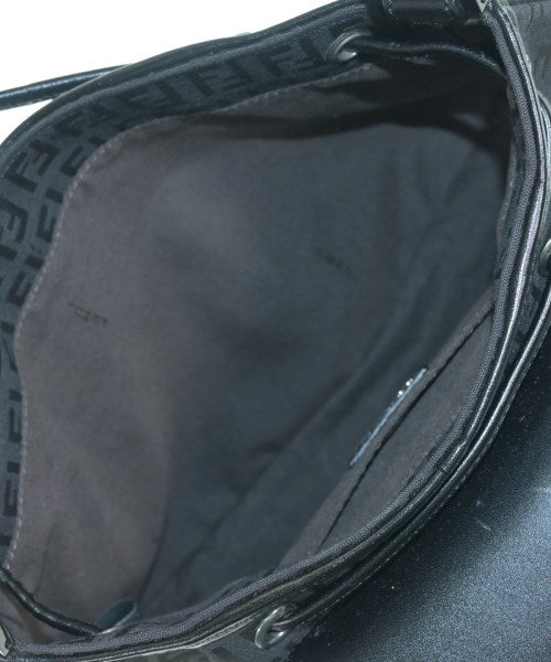 FENDI กระเป๋าถือ