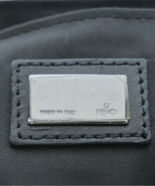 FENDI กระเป๋าสะพาย