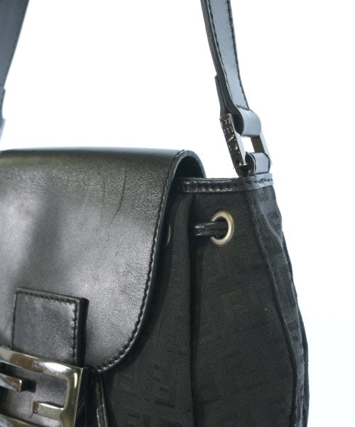 FENDI กระเป๋าสะพาย