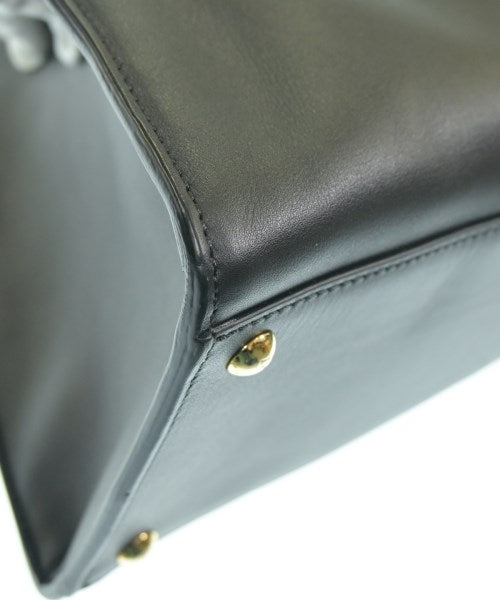 FENDI กระเป๋าถือขนาดใหญ่