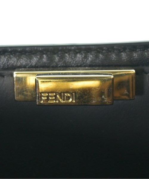 FENDI กระเป๋าถือขนาดใหญ่