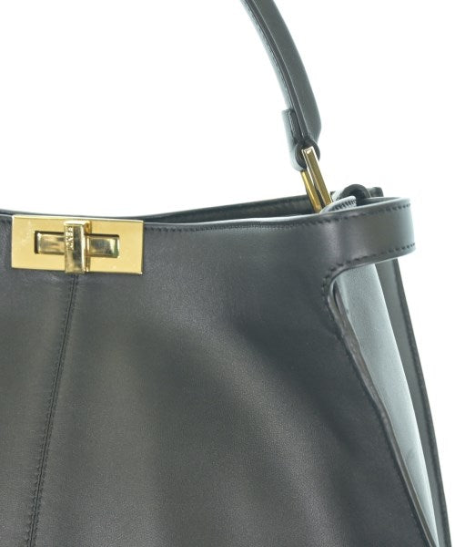 FENDI กระเป๋าถือขนาดใหญ่