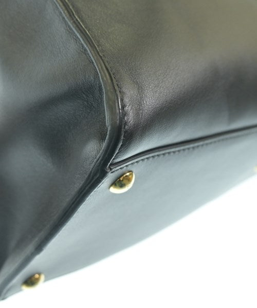 FENDI กระเป๋าถือขนาดใหญ่