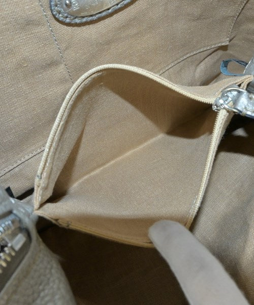 FENDI กระเป๋าถือขนาดใหญ่