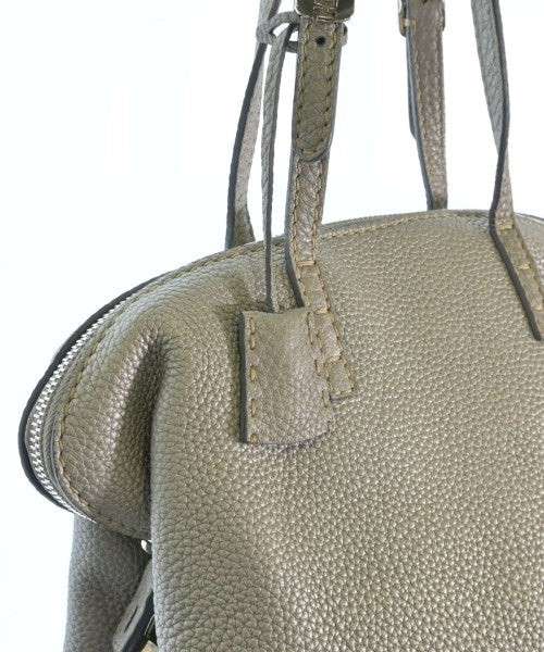 FENDI กระเป๋าถือขนาดใหญ่