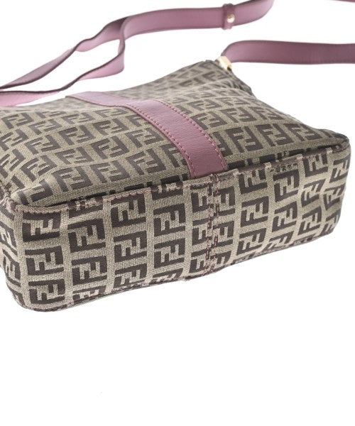 FENDI กระเป๋าสะพาย