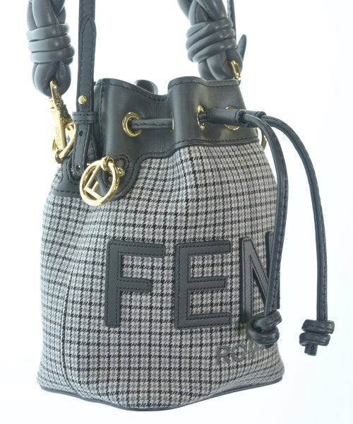 FENDI กระเป๋าสะพาย