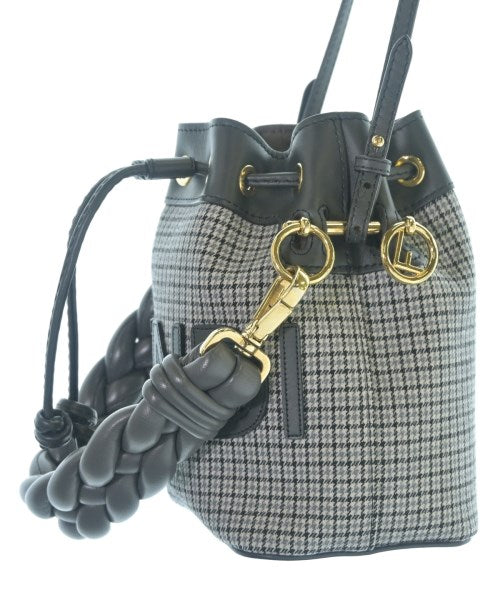 FENDI กระเป๋าสะพาย