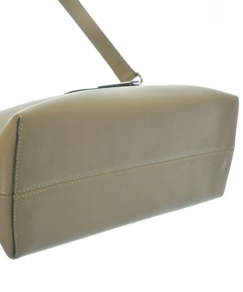 FENDI กระเป๋าสะพาย