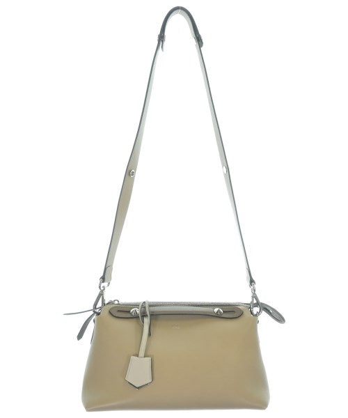 FENDI กระเป๋าสะพาย