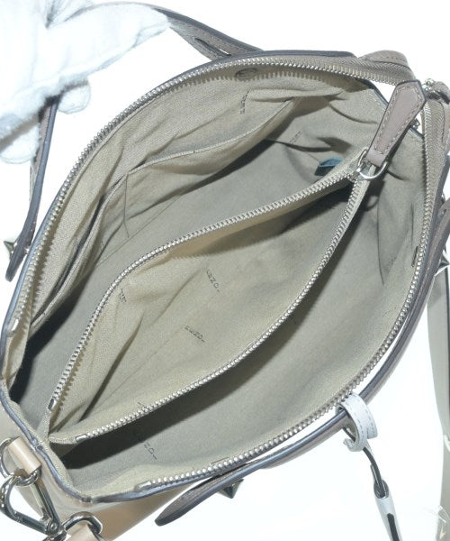 FENDI กระเป๋าสะพาย