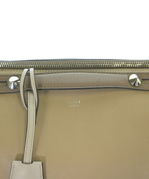 FENDI กระเป๋าสะพาย