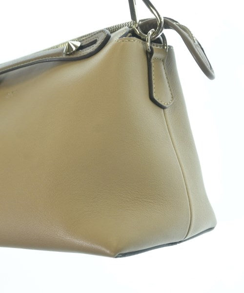 FENDI กระเป๋าสะพาย