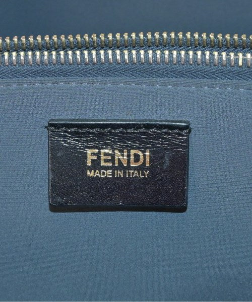 FENDI กระเป๋าถือขนาดใหญ่