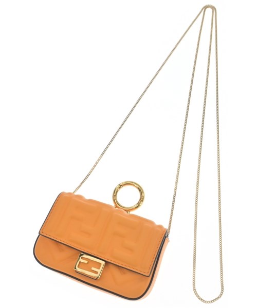 FENDI เครื่องประดับบนกระเป๋า
