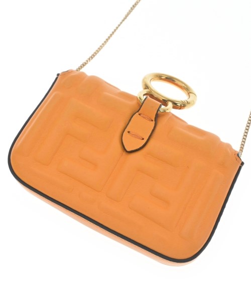 FENDI เครื่องประดับบนกระเป๋า