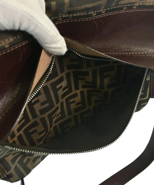 FENDI กระเป๋าสะพาย
