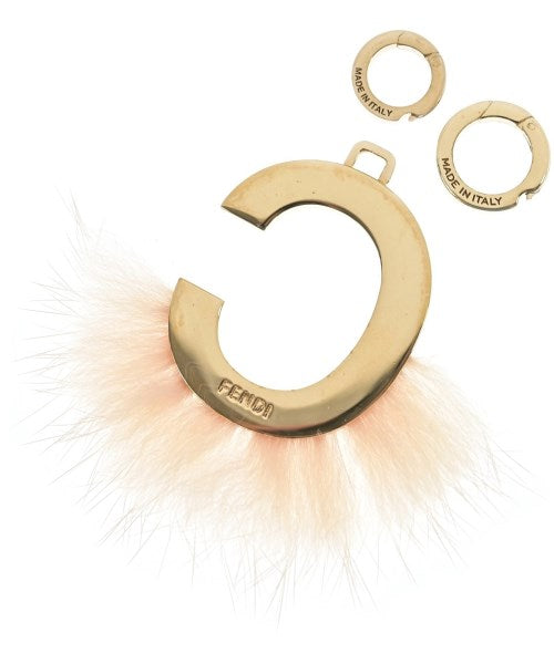 FENDI เครื่องประดับบนกระเป๋า