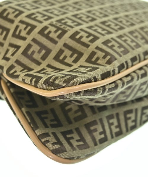 FENDI กระเป๋าสะพาย