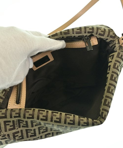 FENDI กระเป๋าสะพาย