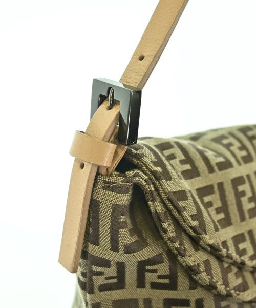FENDI กระเป๋าสะพาย