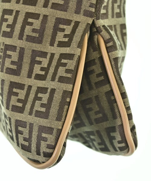 FENDI กระเป๋าสะพาย