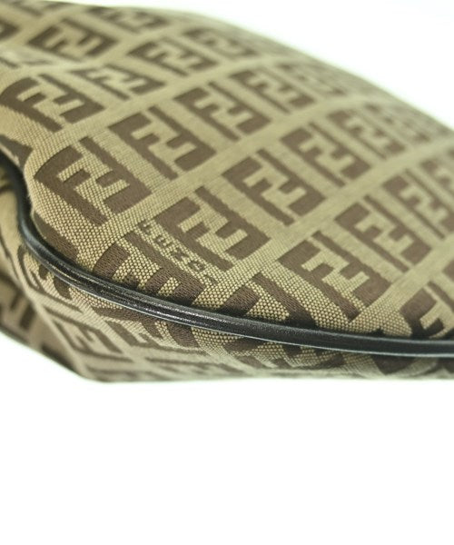 FENDI กระเป๋าสะพาย