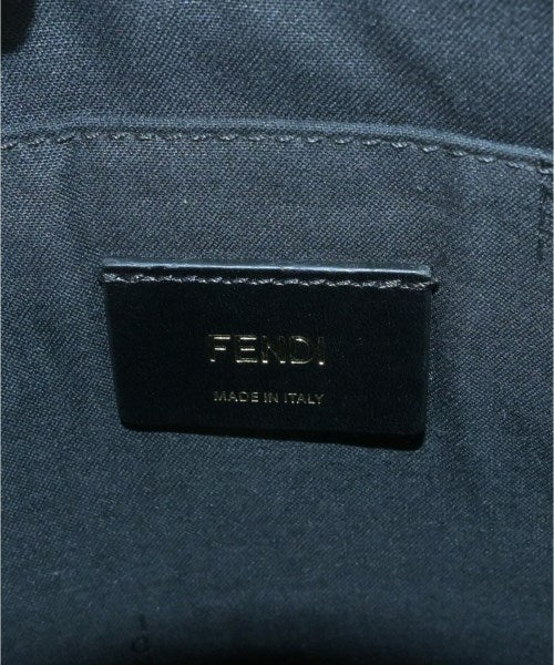 FENDI คลัตช์