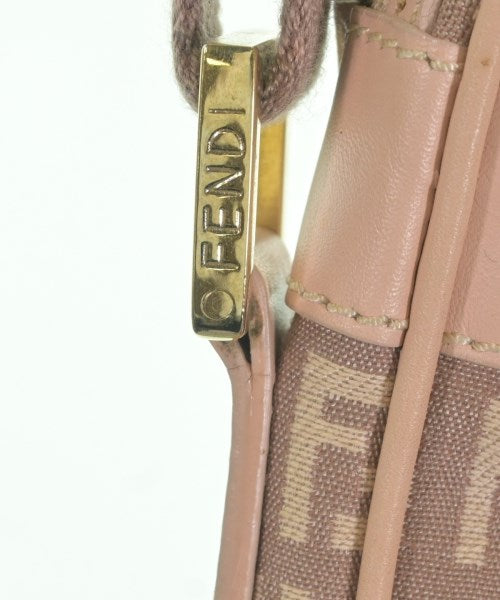 FENDI กระเป๋าสะพาย