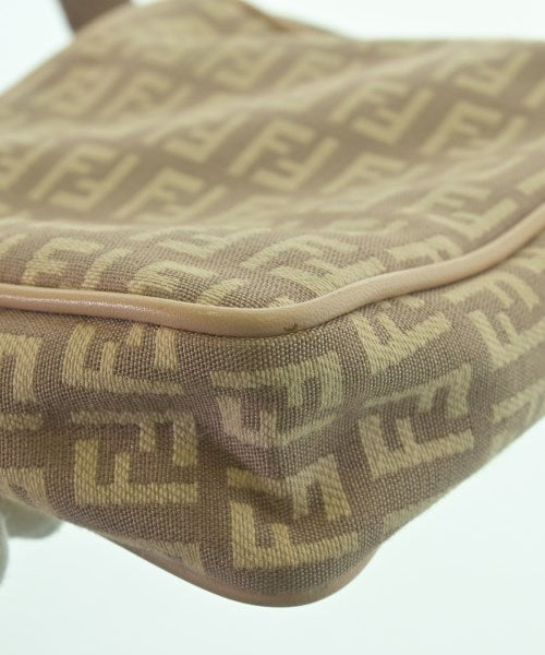 FENDI กระเป๋าสะพาย