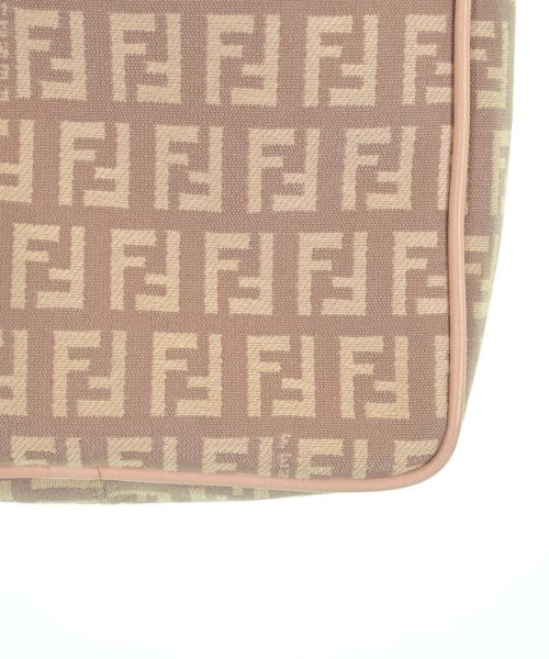 FENDI กระเป๋าสะพาย