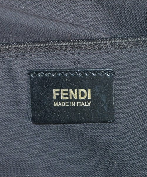 FENDI กระเป๋าถือขนาดใหญ่