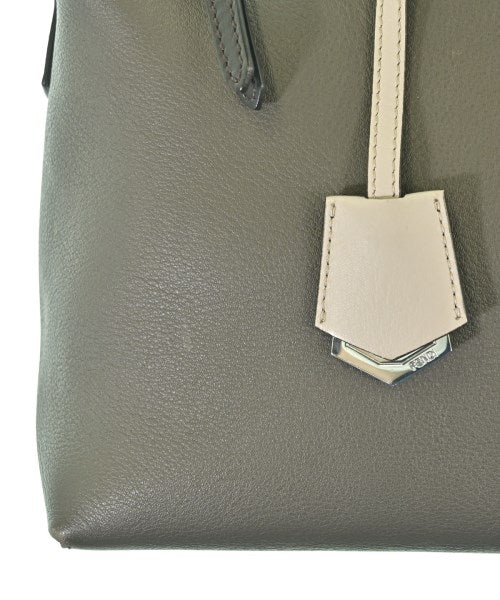 FENDI กระเป๋าสะพาย