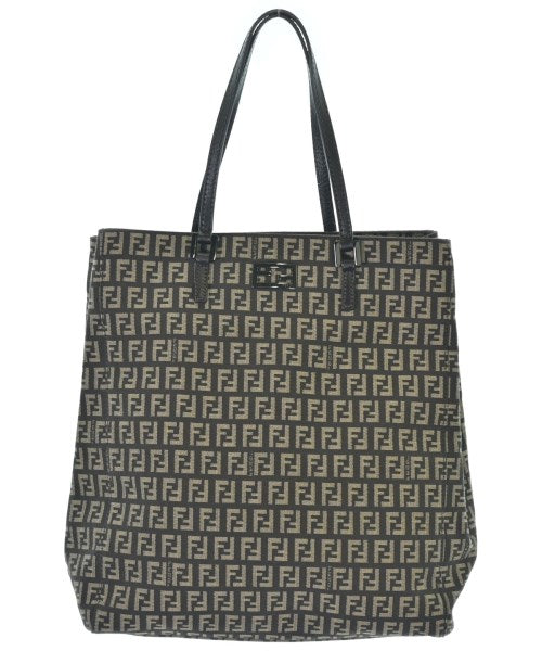 FENDI กระเป๋าถือขนาดใหญ่