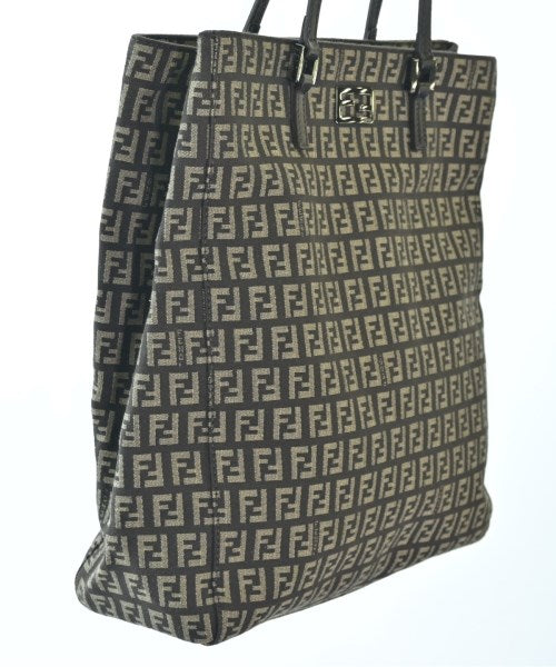 FENDI กระเป๋าถือขนาดใหญ่