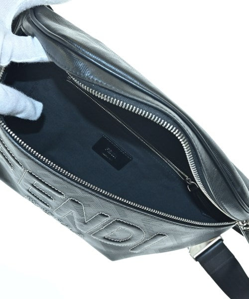 FENDI กระเป๋าสะพาย