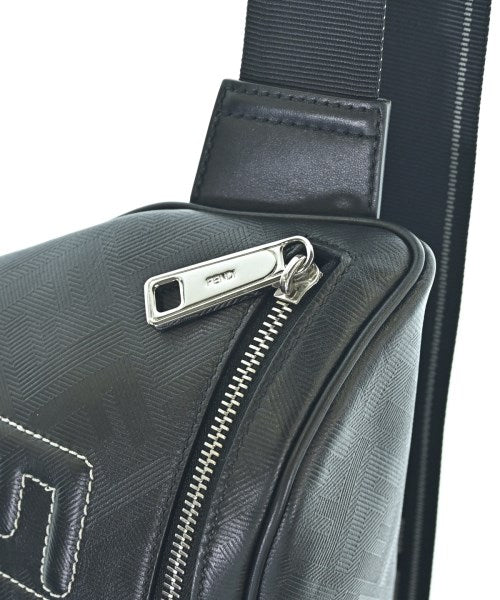 FENDI กระเป๋าสะพาย