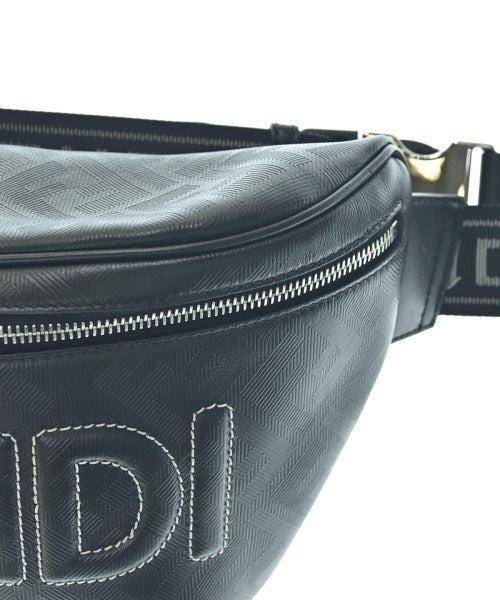 FENDI กระเป๋าสะพาย