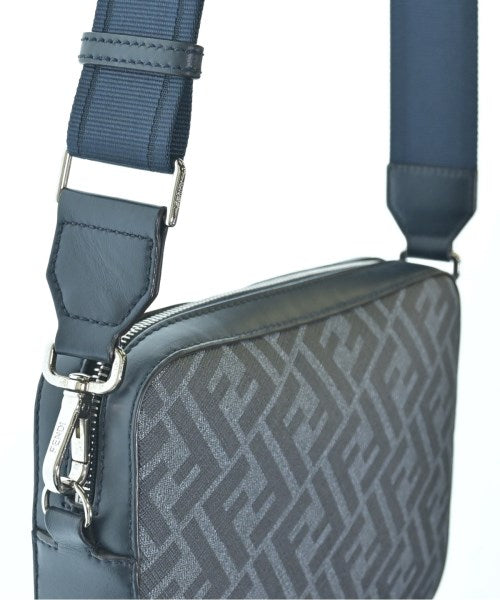 FENDI กระเป๋าสะพาย