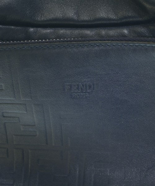 FENDI กระเป๋าสะพาย