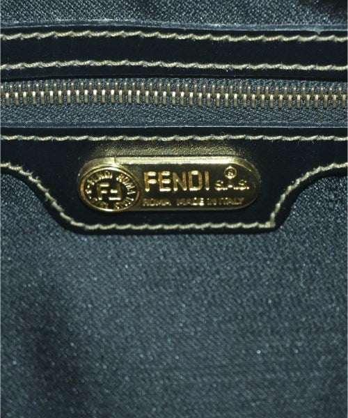 FENDI กระเป๋าสะพาย