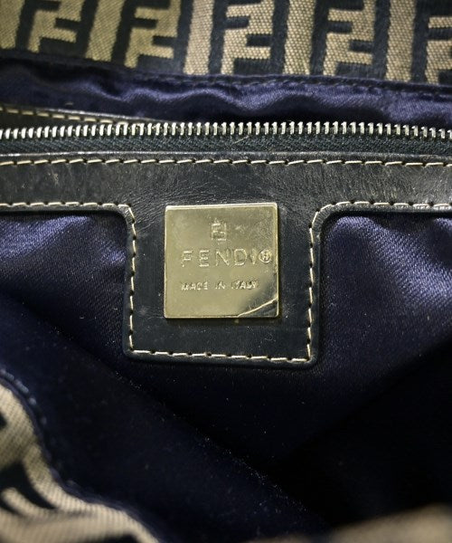 FENDI กระเป๋าถือ