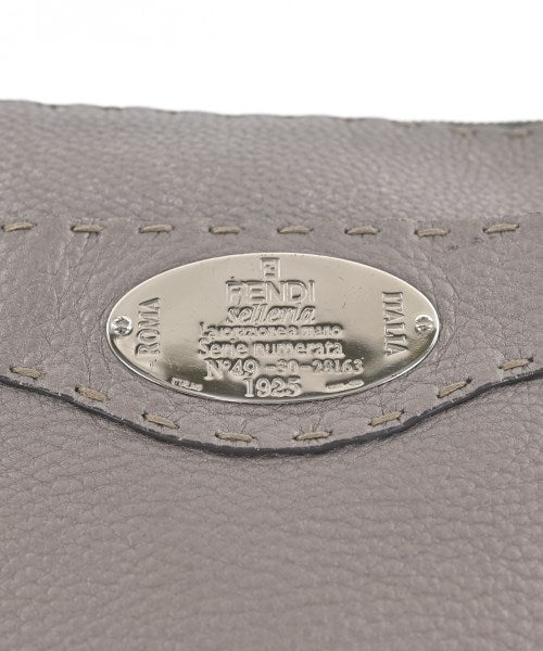 FENDI กระเป๋าสะพาย
