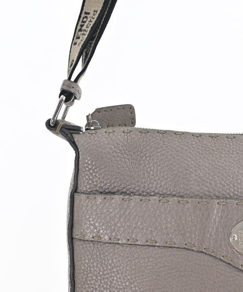FENDI กระเป๋าสะพาย