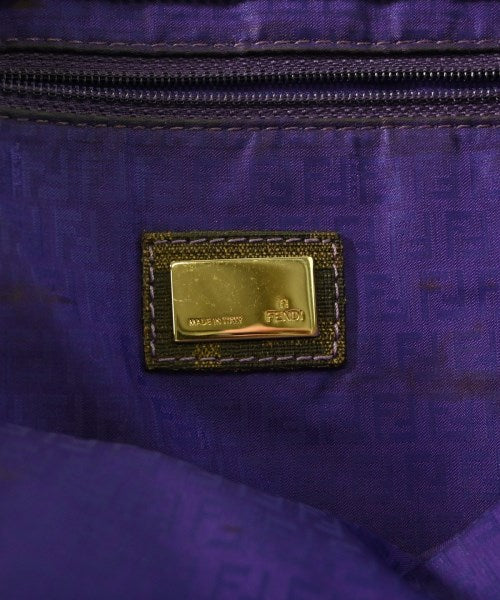 FENDI กระเป๋าถือขนาดใหญ่