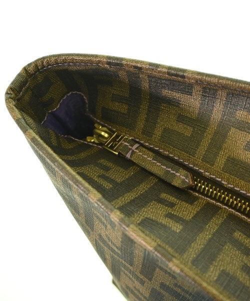 FENDI กระเป๋าถือขนาดใหญ่
