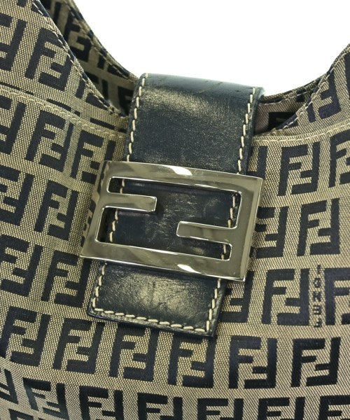 FENDI กระเป๋าถือ