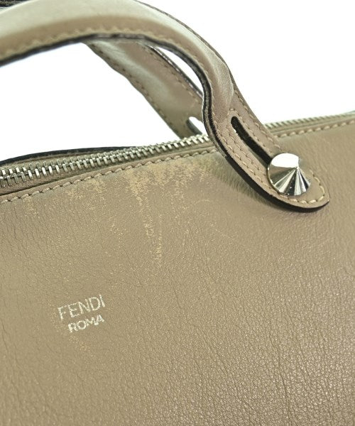 FENDI กระเป๋าสะพาย
