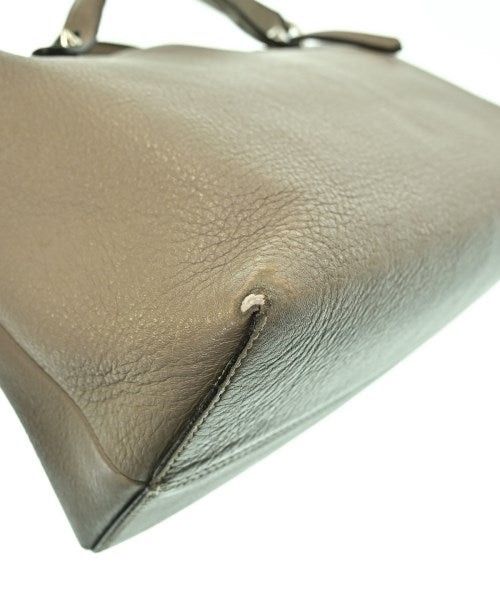 FENDI กระเป๋าสะพาย