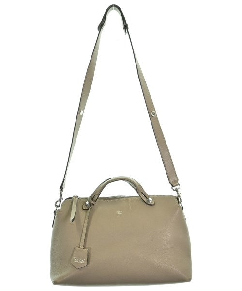 FENDI กระเป๋าสะพาย